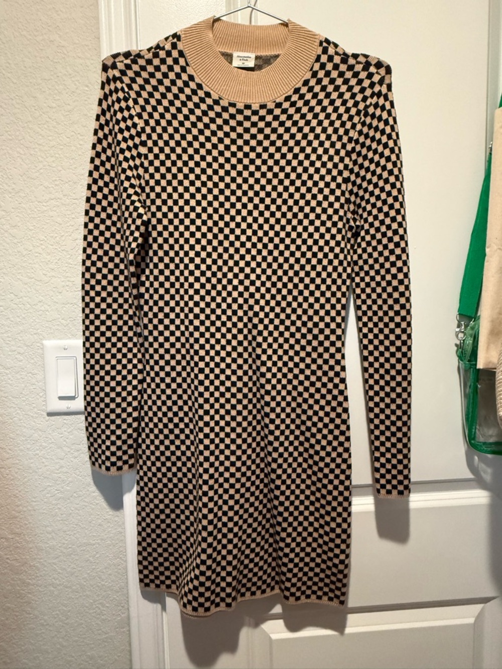 Abercrombie Checker Knit Long Sleeve Dress - Beige/Black